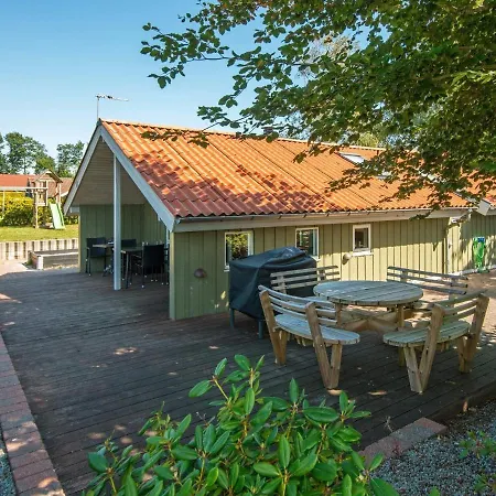 One-bedroom Holiday In בית נופש *
